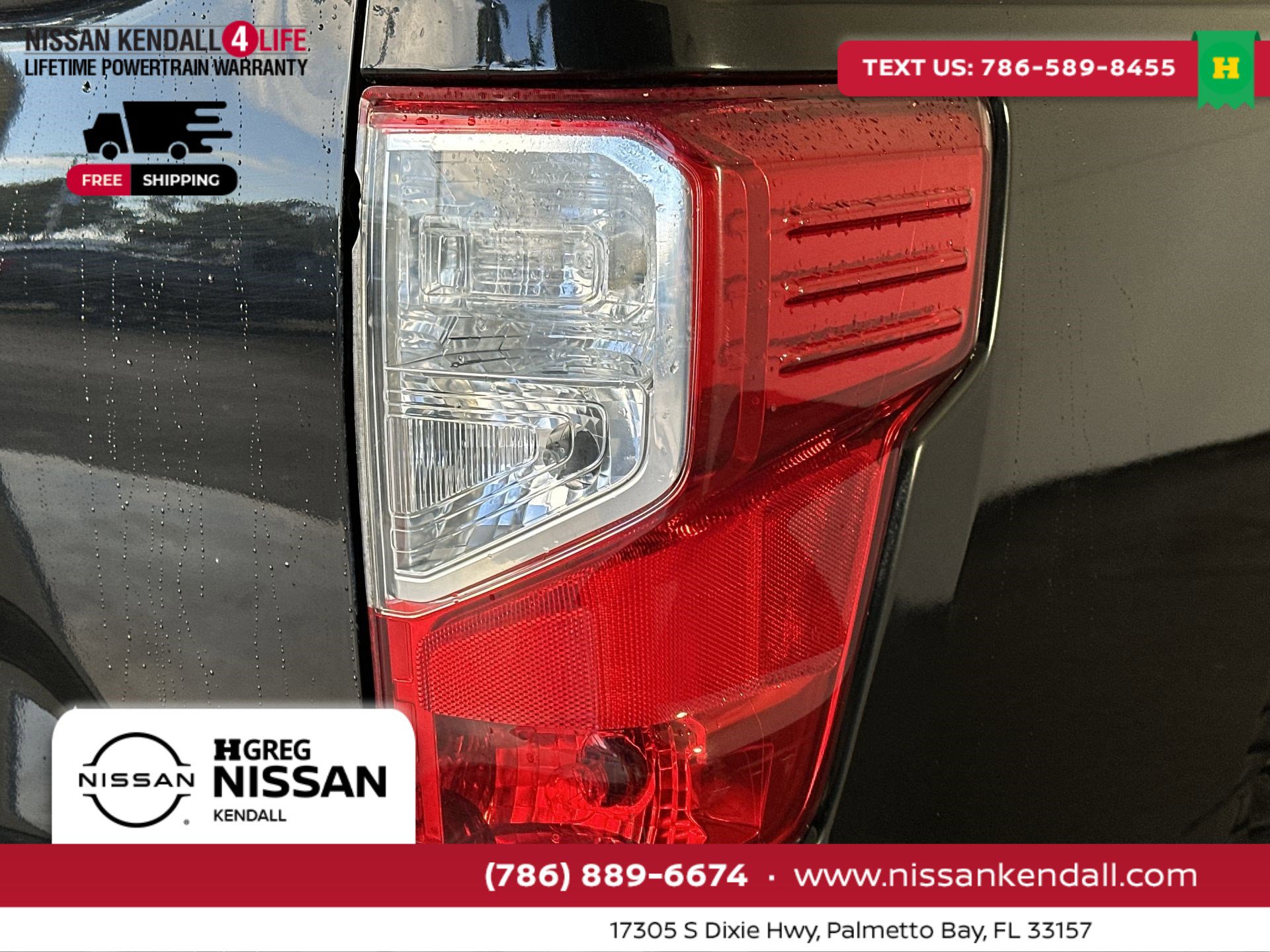 Used 2018 Nissan Titan SV image 29