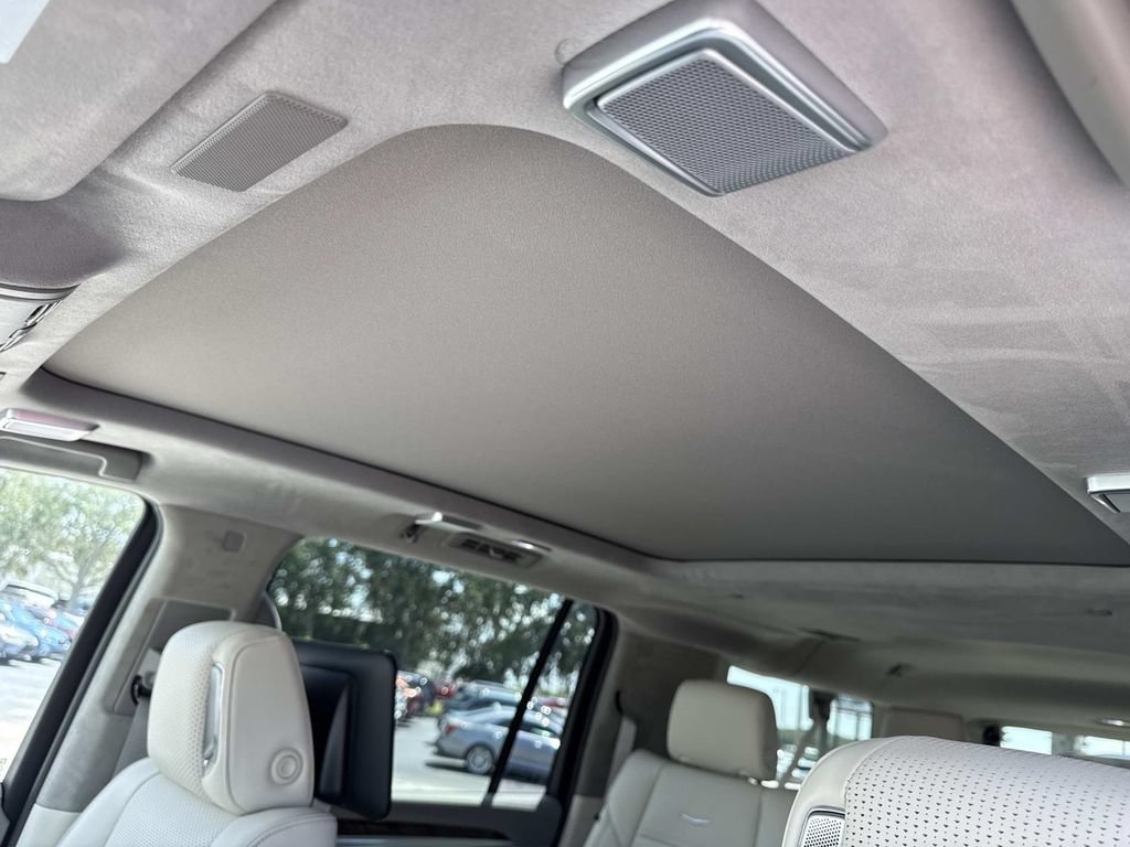 New 2026 Cadillac Escalade ESV Platinum Sport w/ LPO, Floor Liner Package AWD/4WD image 34