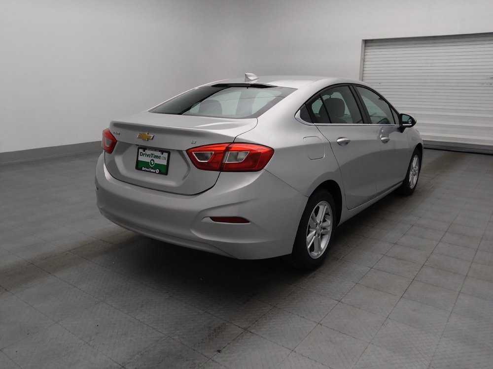 Used 2017 Chevrolet Cruze LT w/ Convenience Package FWD image 9