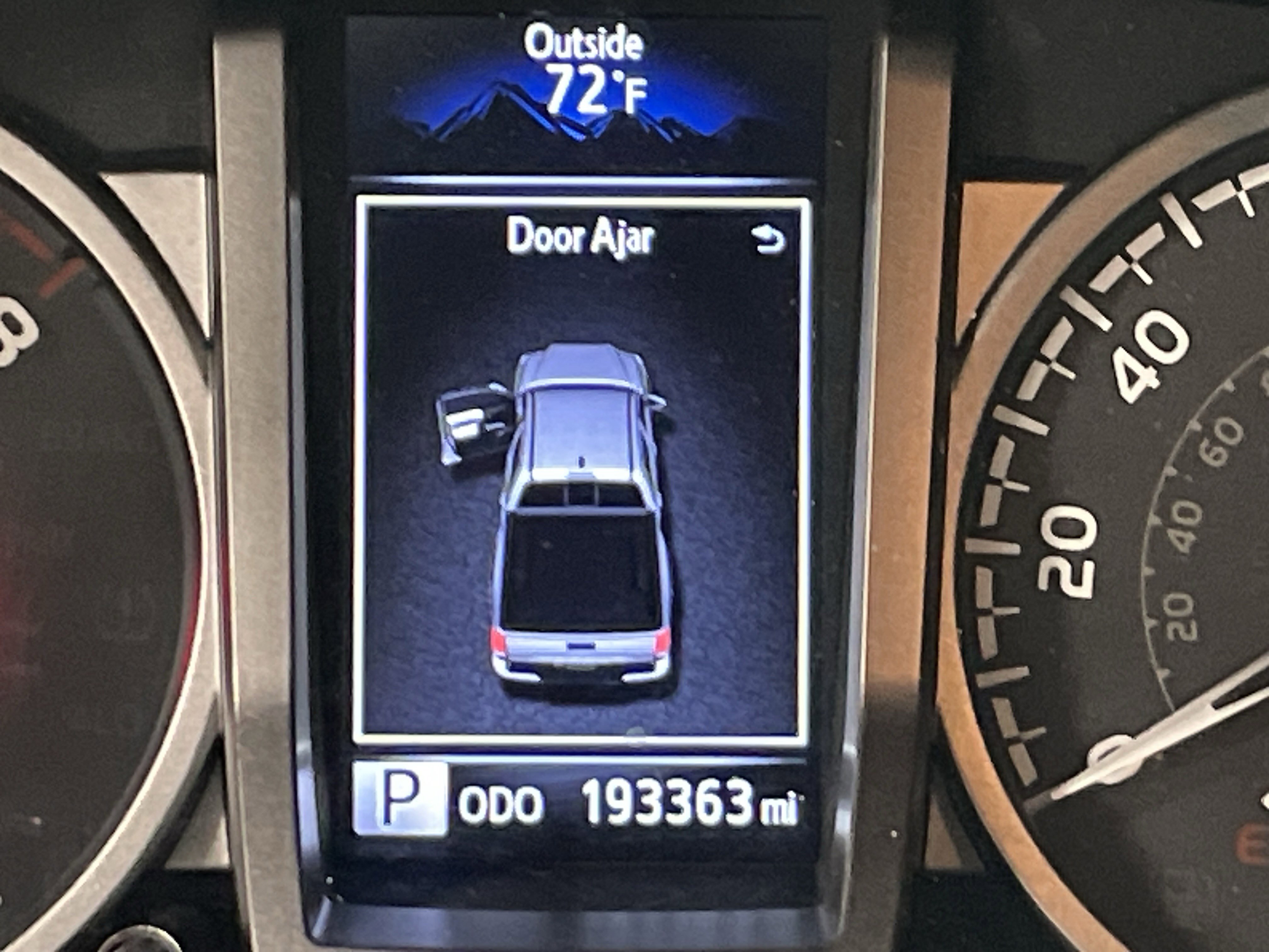 Used 2017 Toyota Tacoma Limited image 22