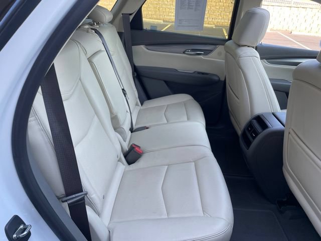 Used 2017 Cadillac XT5 Luxury w/ Driver Awareness Package AWD/4WD image 53