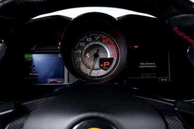 Certified 2020 Ferrari Portofino image 36