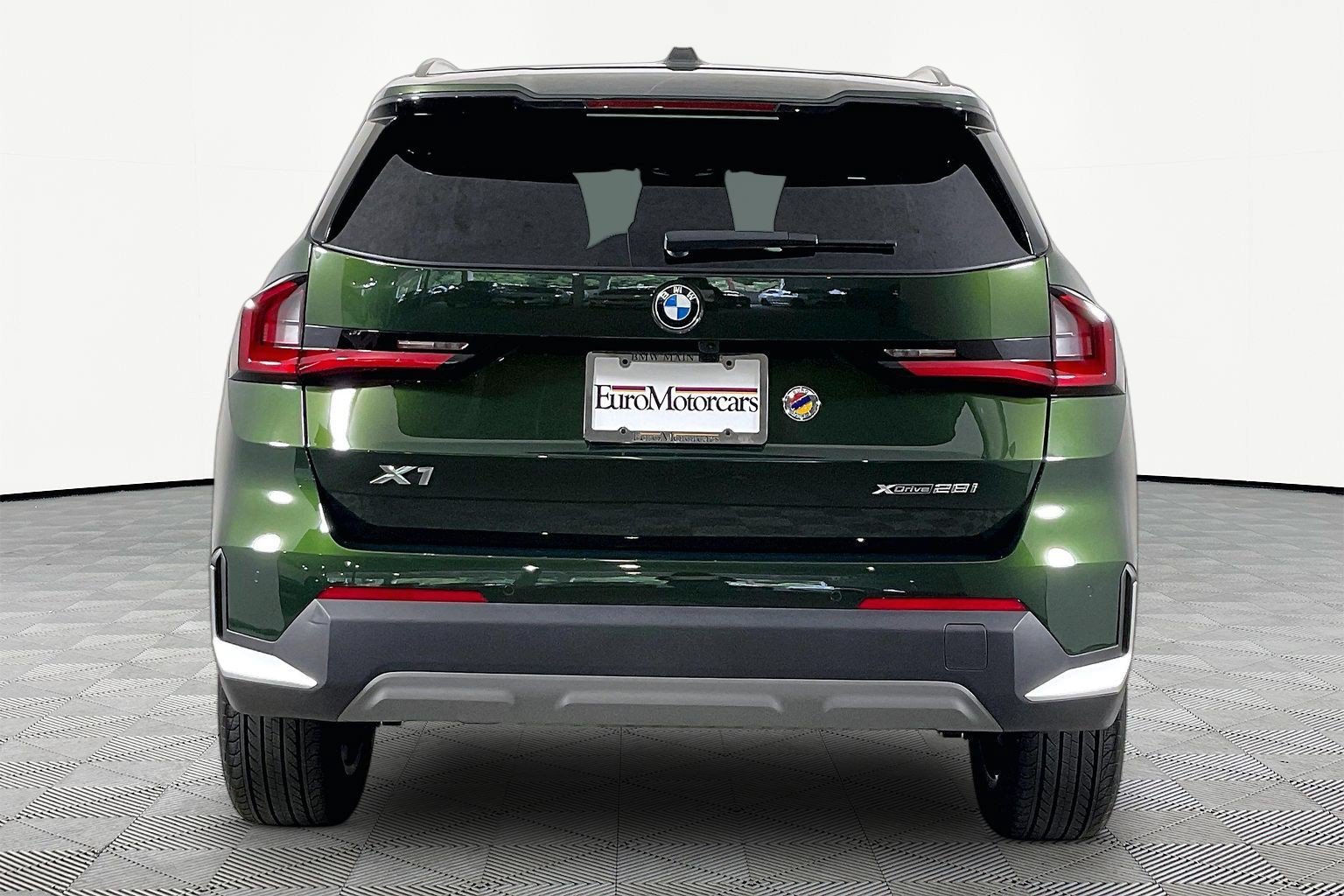 Certified 2023 BMW X1 xDrive28i w/ Convenience Package AWD/4WD image 6