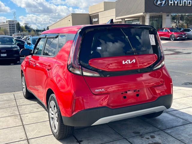 Used 2023 Kia Soul LX FWD image 11
