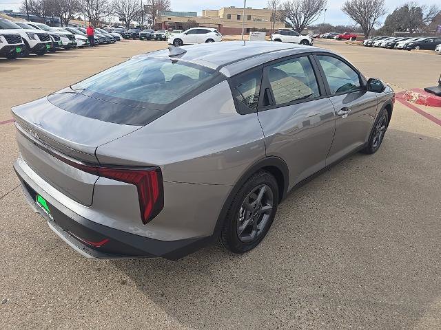 Used 2025 Kia K4 LXS image 5