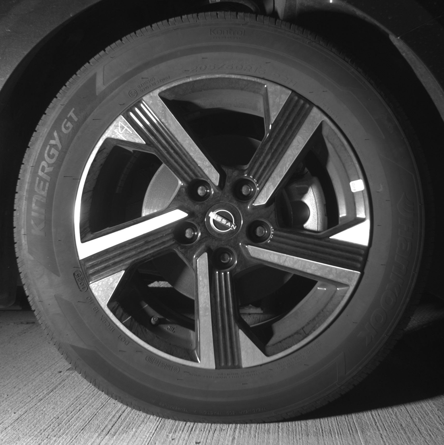 Used 2025 Nissan Sentra SV image 13