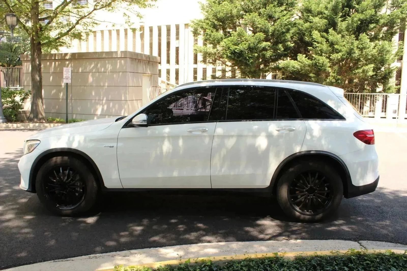 Used 2019 Mercedes-Benz GLC 43 AMG 4MATIC image 15