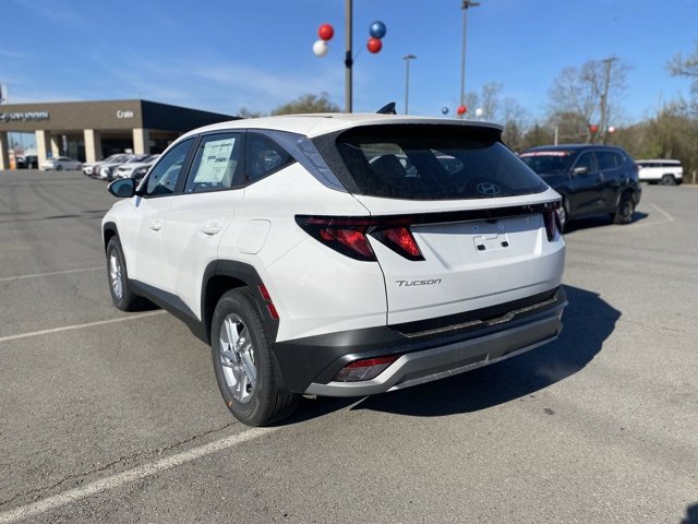 New 2025 Hyundai Tucson SE image 5