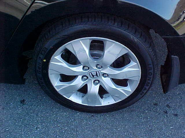 Used 2010 Honda Accord EX-L image 6