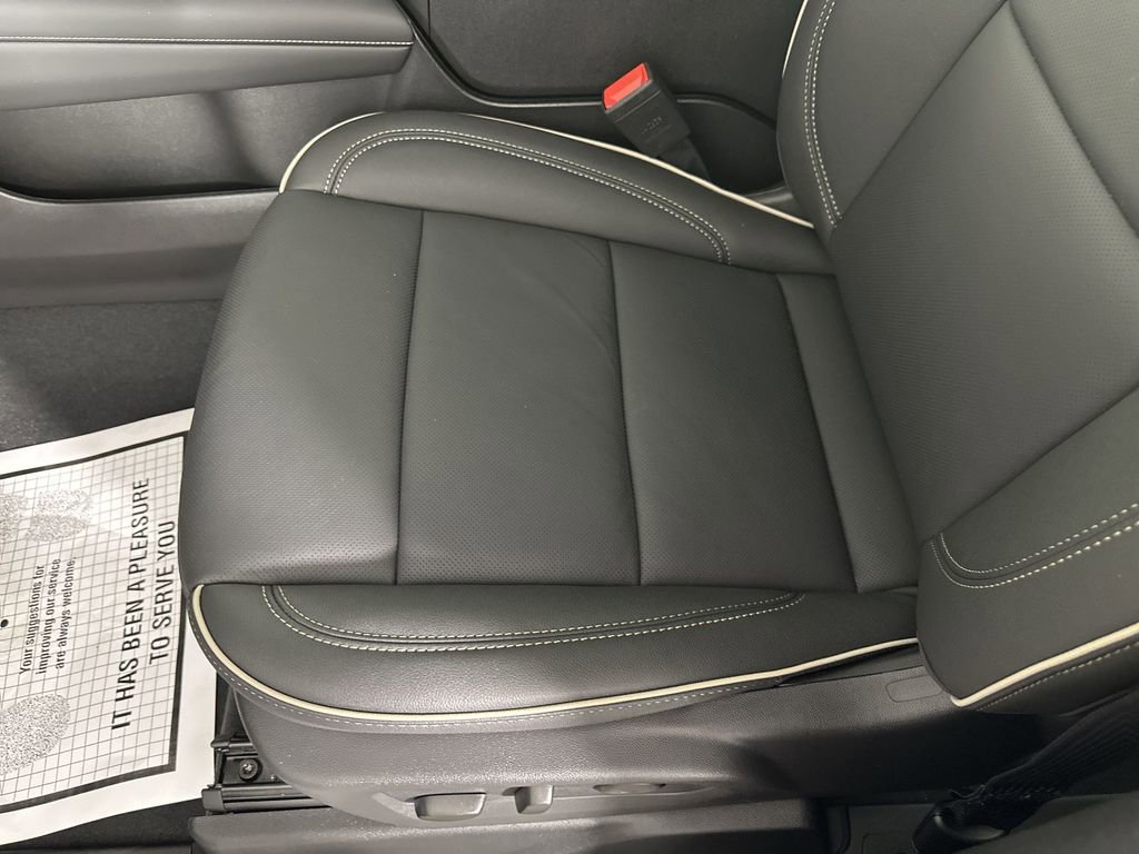 New 2026 Chevrolet Suburban Premier image 21