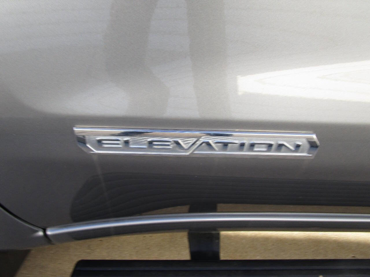 Used 2020 GMC Sierra 1500 Elevation w/ Elevation Value Package image 6