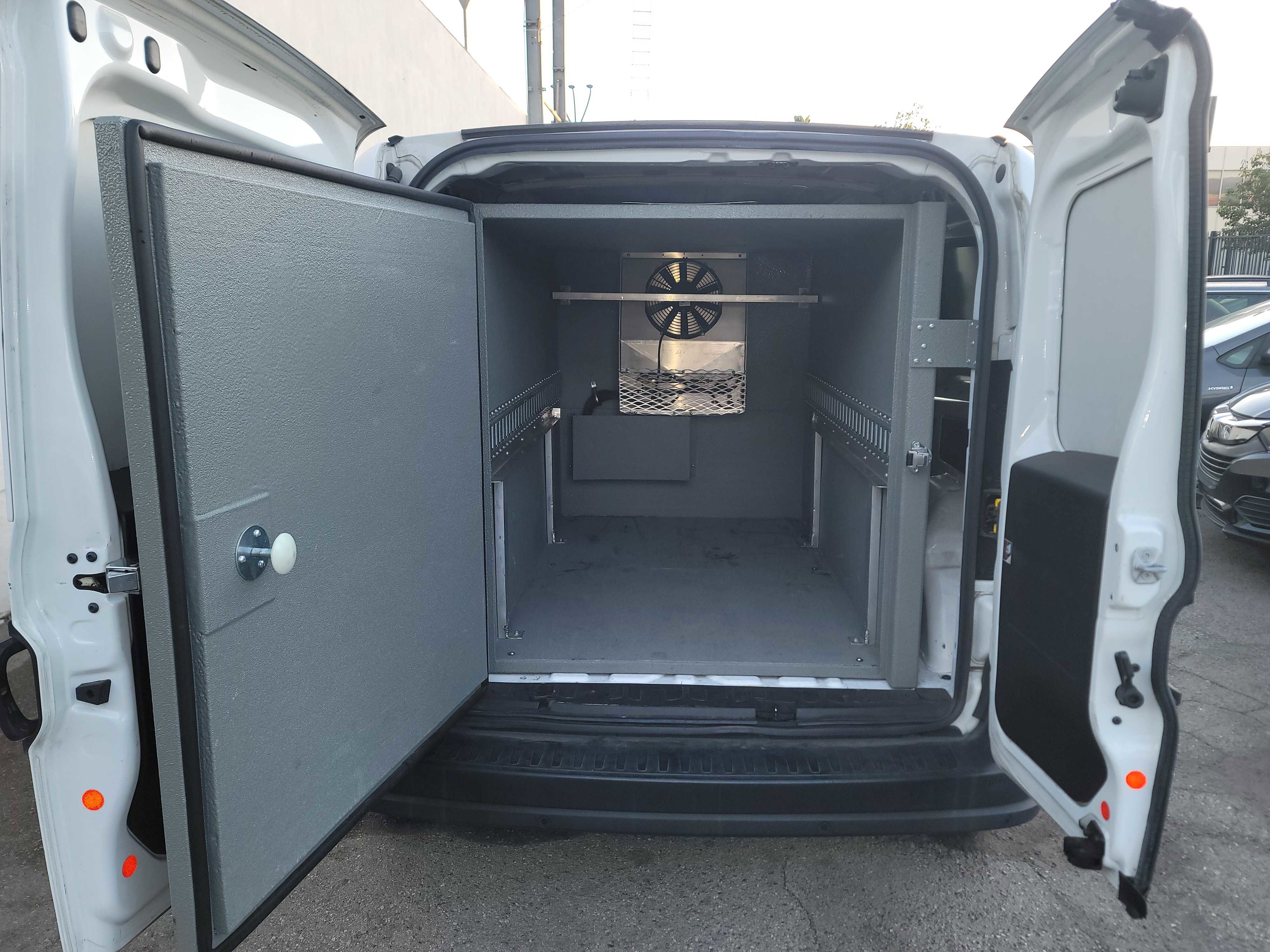 Used 2021 RAM ProMaster City Tradesman FWD image 20
