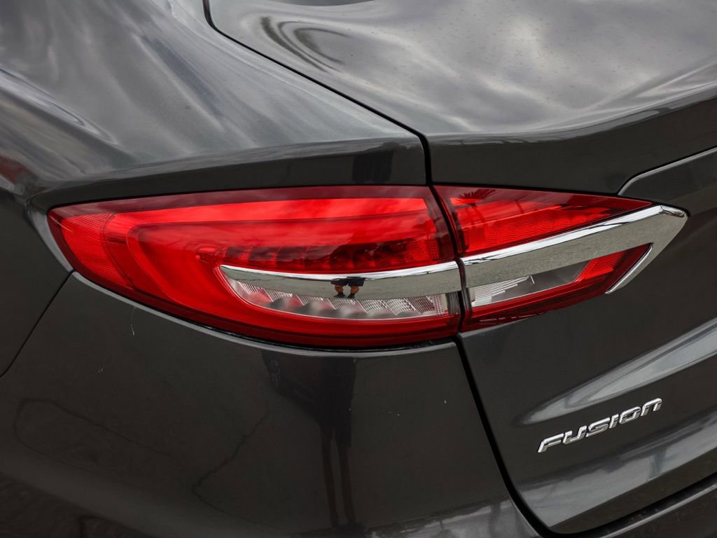Used 2020 Ford Fusion SEL FWD image 7