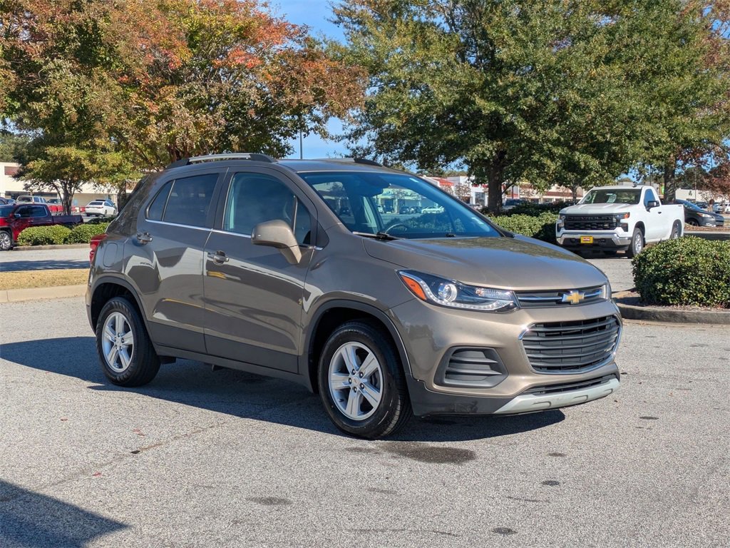 Used 2020 Chevrolet Trax LT image 2