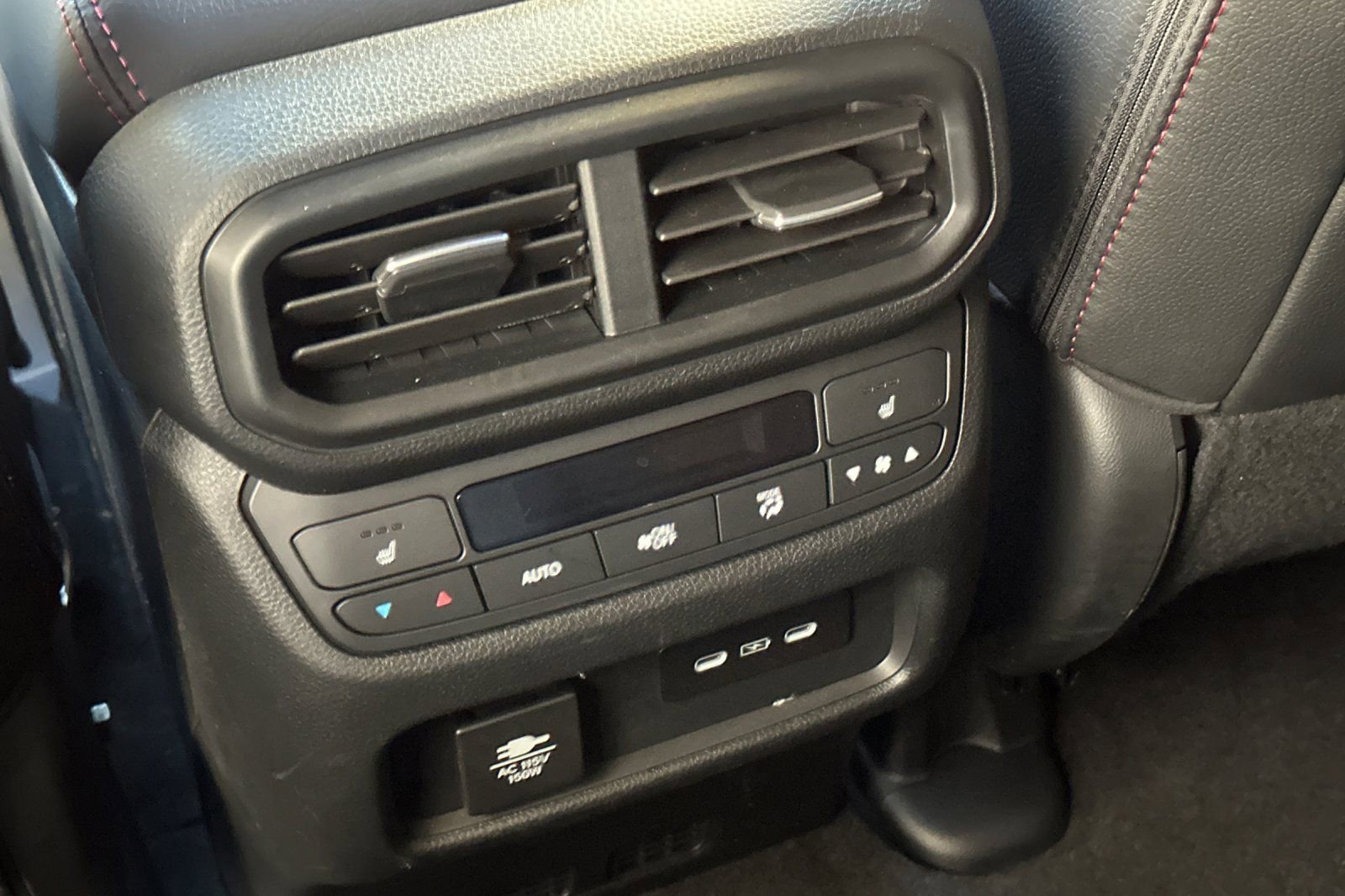 Used 2025 Honda Passport Black Edition image 31