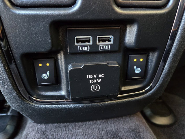 Used 2016 Dodge Durango Citadel w/ Premium Entertainment Group AWD/4WD image 19