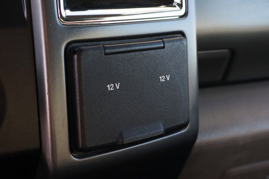 Used 2017 Ford F550 2WD Regular Cab Super Duty image 41