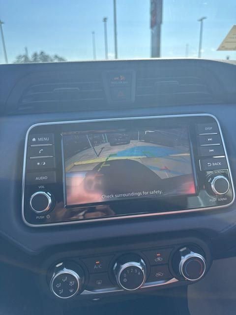 New 2025 Nissan Versa SV w/ Trunk Package FWD image 19