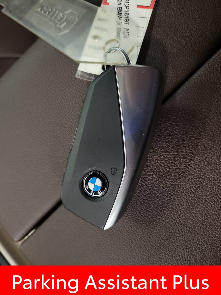 Used 2024 BMW iX xDrive50 w/ Premium Package AWD/4WD image 18