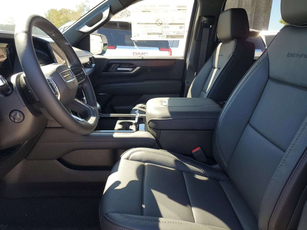 New 2026 GMC Yukon XL Denali w/ Sun & Power Step Package AWD/4WD image 19