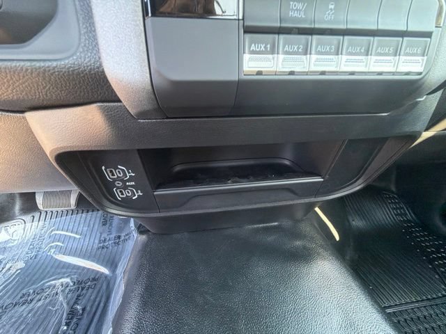 New 2027 RAM 3500 Tradesman AWD/4WD image 16