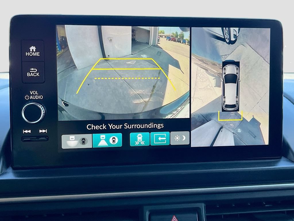 Used 2025 Honda Pilot Elite image 14
