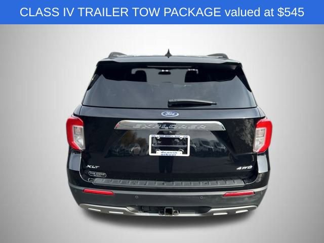 Used 2022 Ford Explorer XLT w/ Equipment Group 202A image 4
