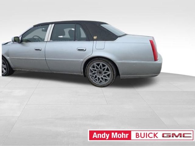 Used 2010 Cadillac DTS Premium w/ Driver Awareness Package image 14