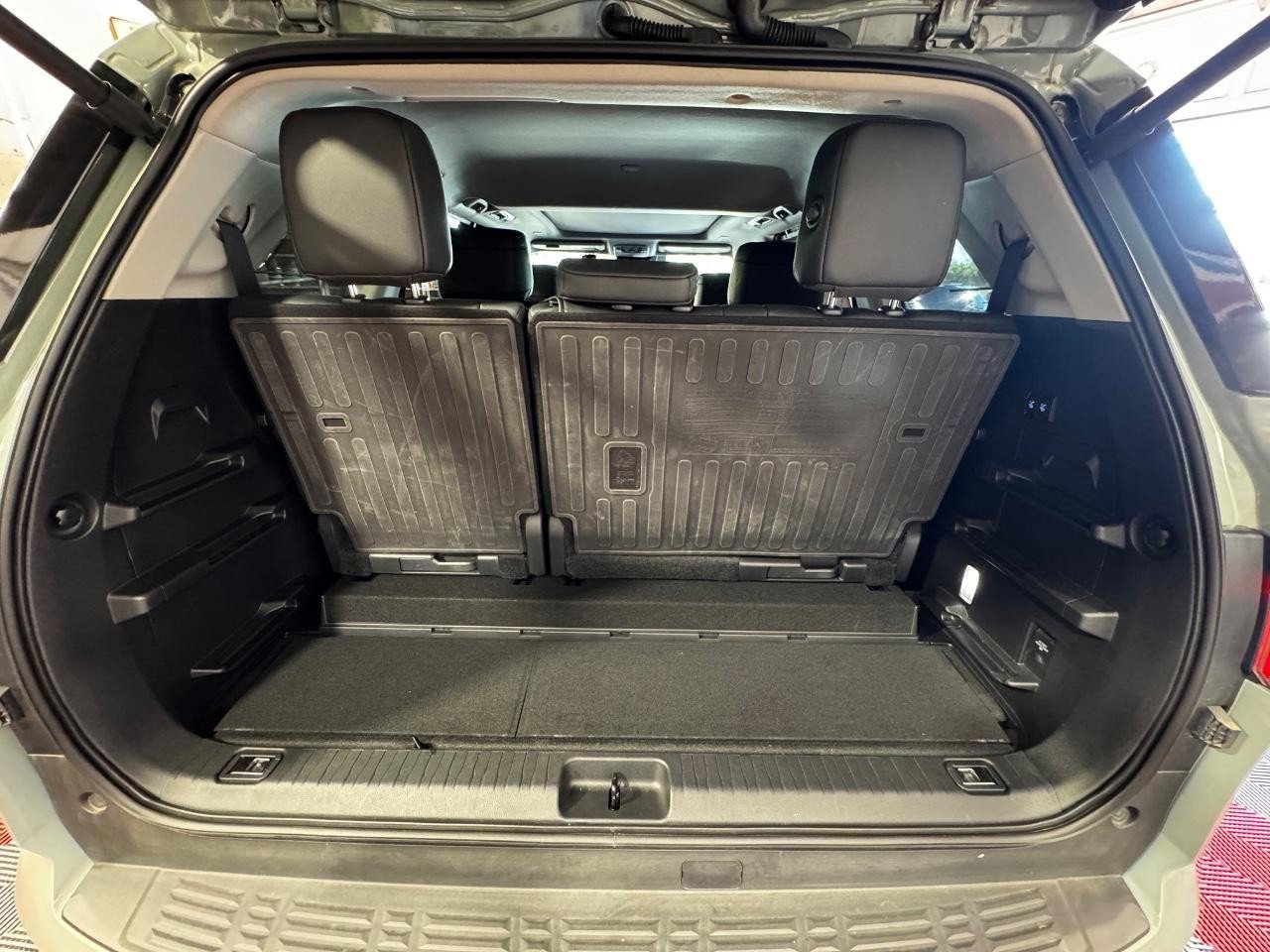Used 2024 Toyota Sequoia Limited image 12