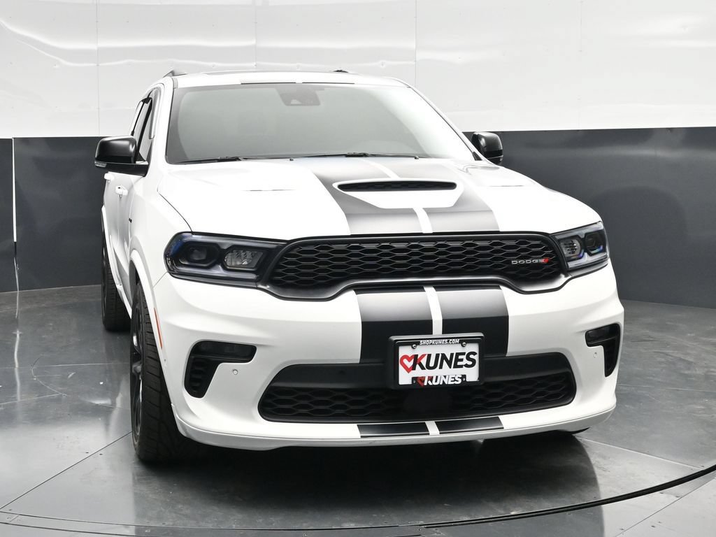 Used 2023 Dodge Durango R/T w/ Tow 'N Go Group AWD/4WD image 4