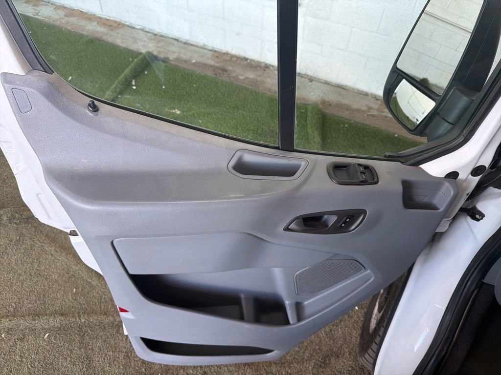 Used 2016 Ford Transit 150 XL image 16