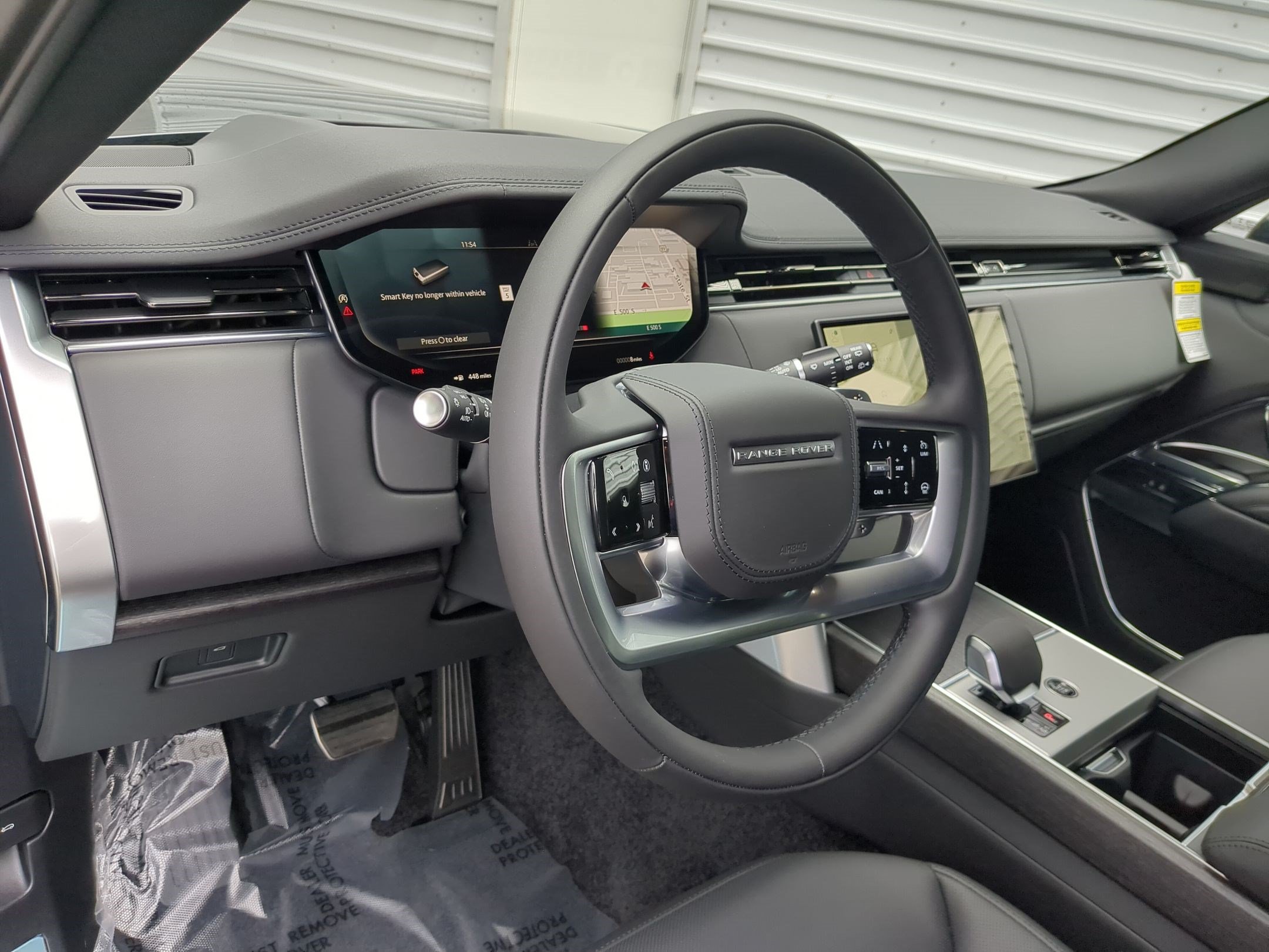 New 2026 Land Rover Range Rover Long Wheelbase SE AWD/4WD image 14