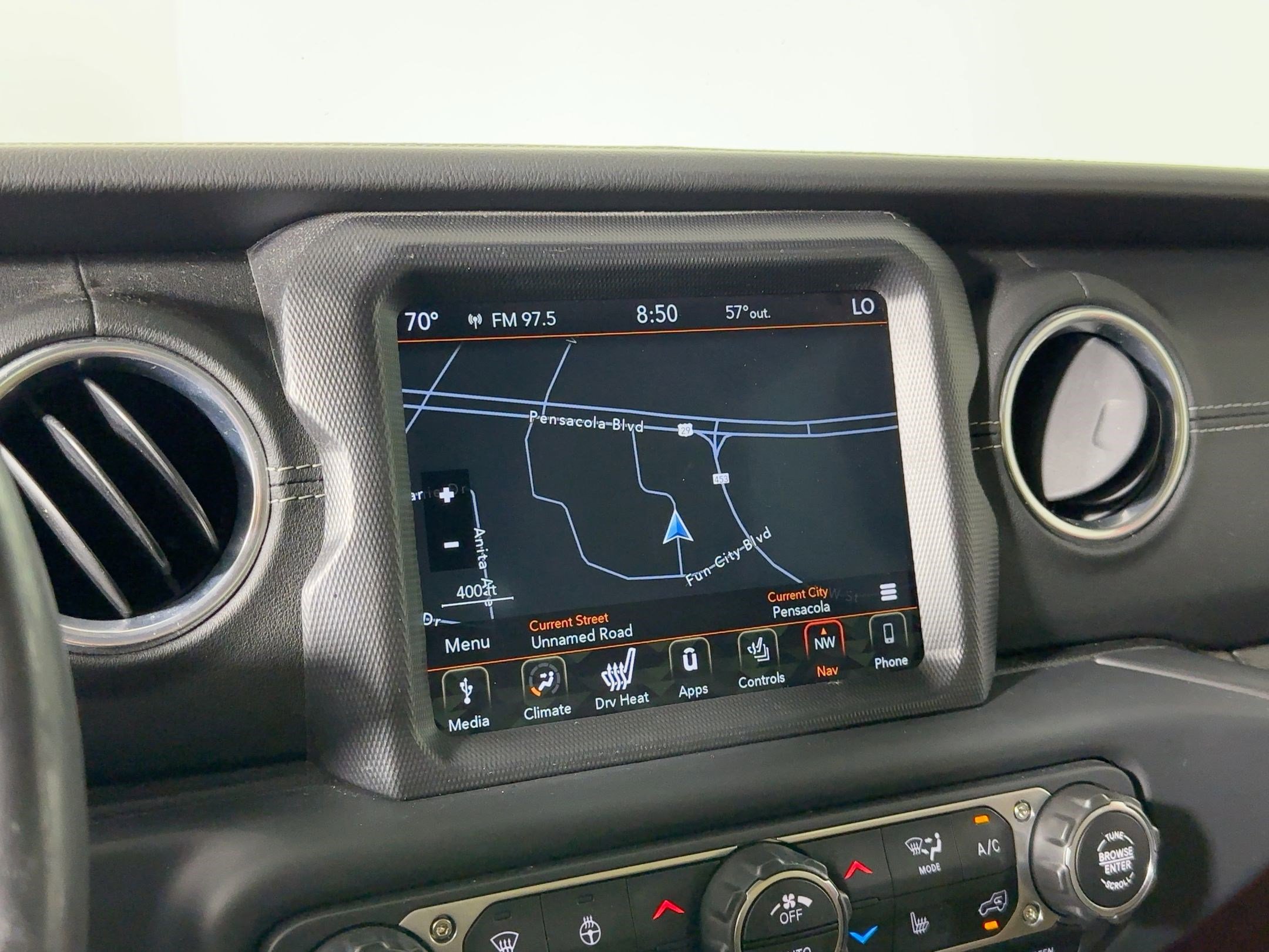 Used 2018 Jeep Wrangler Unlimited Sahara image 23