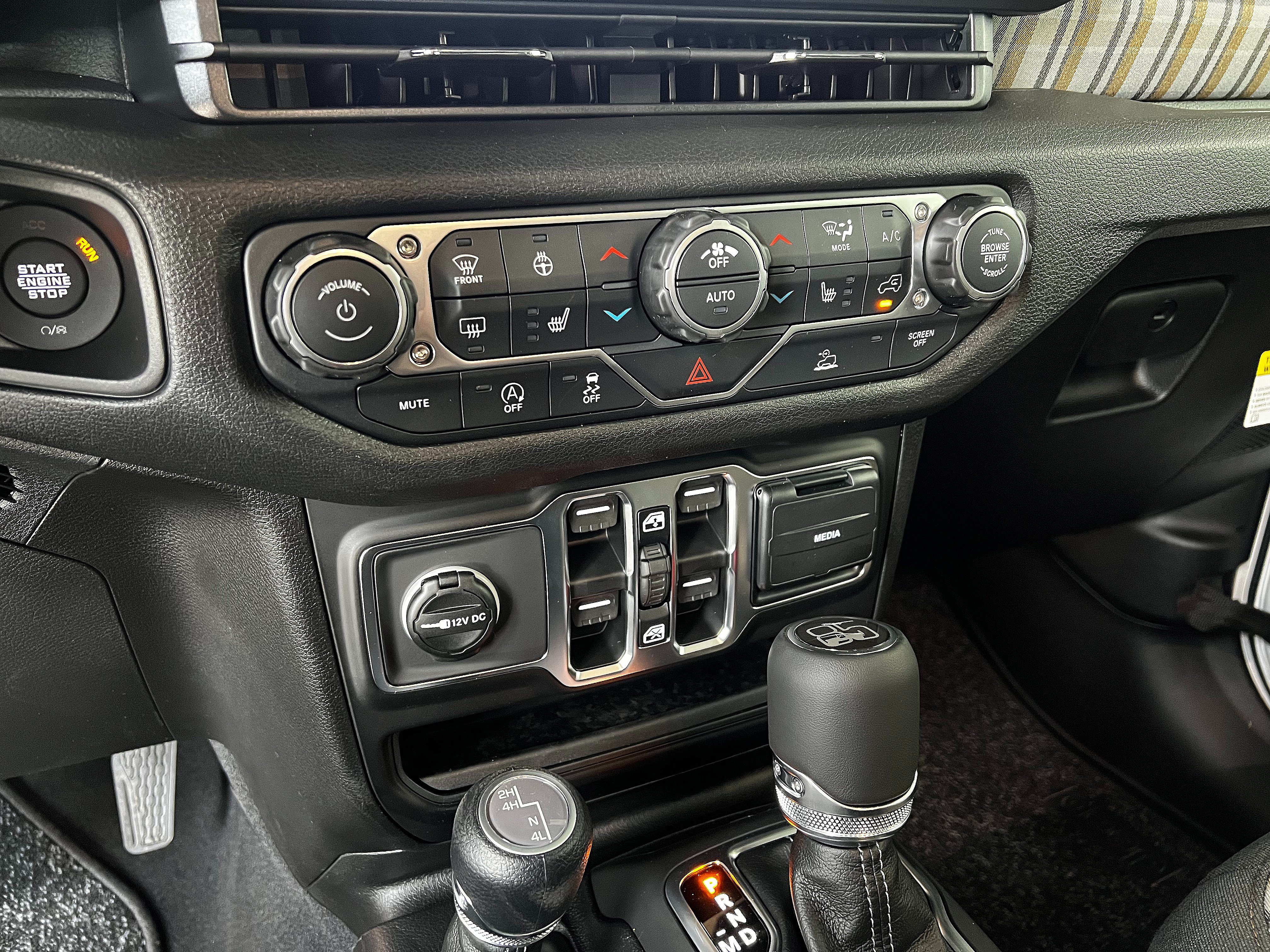 New 2026 Jeep Wrangler Unlimited Sport AWD/4WD image 16