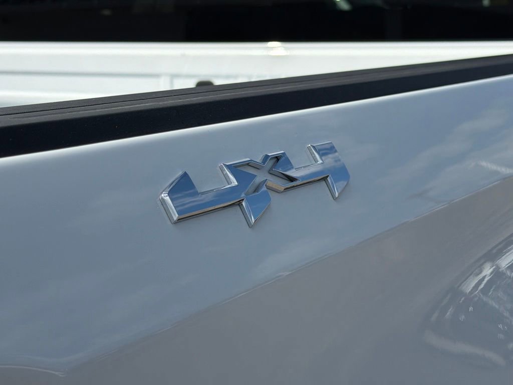 New 2026 GMC Sierra 1500 Elevation image 7