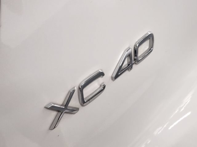 Certified 2026 Volvo XC40 B5 Plus AWD/4WD image 12