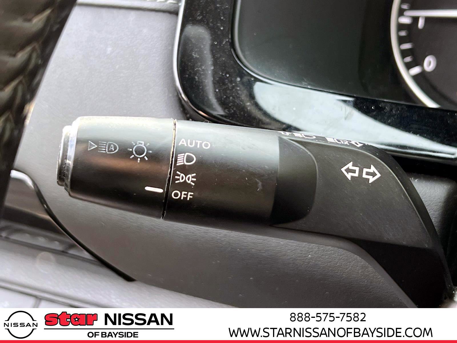 Certified 2022 Nissan Pathfinder SV w/ SV Premium Package image 23