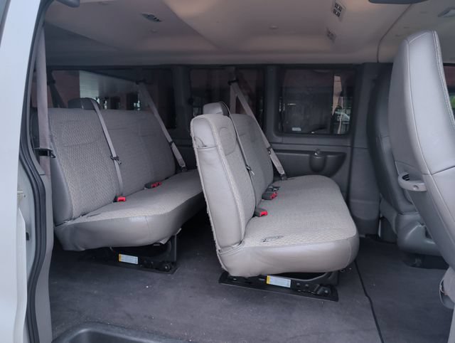 Used 2025 Chevrolet Express 3500 LT w/ LT Preferred Equipment Group RWD image 23
