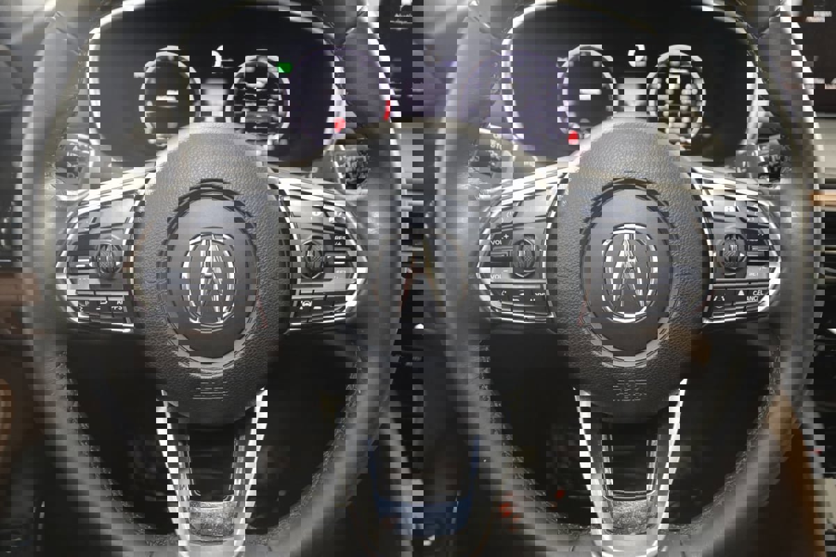 Used 2023 Acura MDX SH-AWD w/ Technology Package image 37