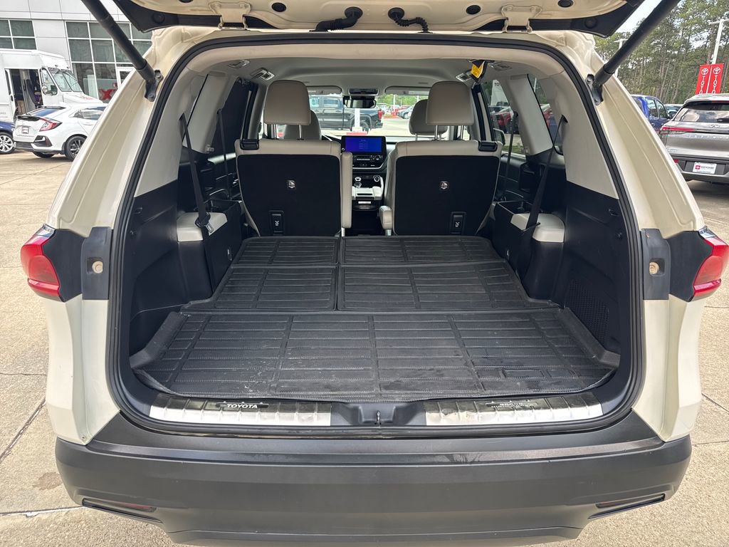 Used 2024 Toyota Grand Highlander XLE image 61