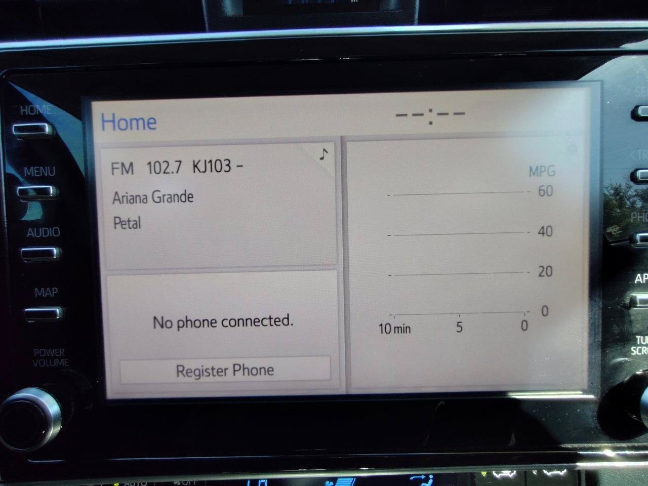 Used 2017 Toyota Corolla SE FWD image 23