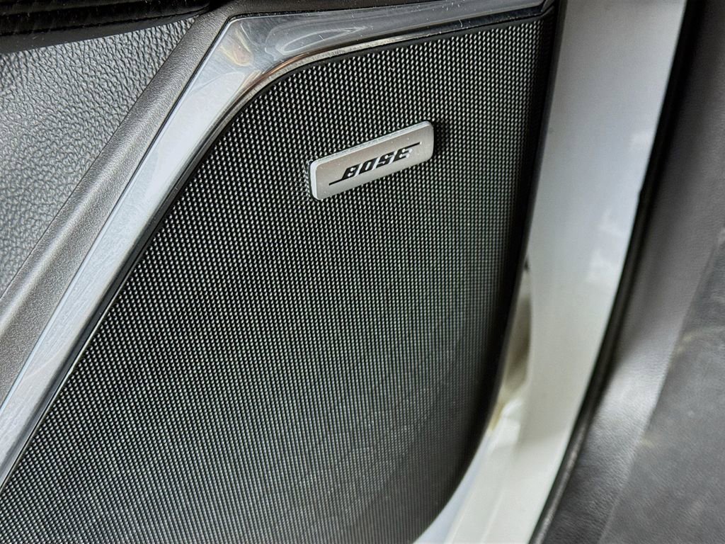 Used 2016 Cadillac Escalade Platinum image 19