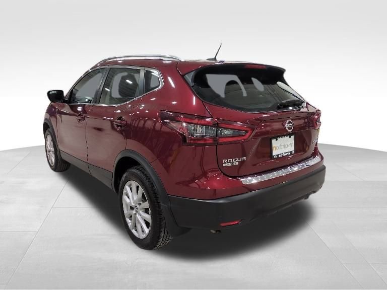 Used 2022 Nissan Rogue Sport SV image 16