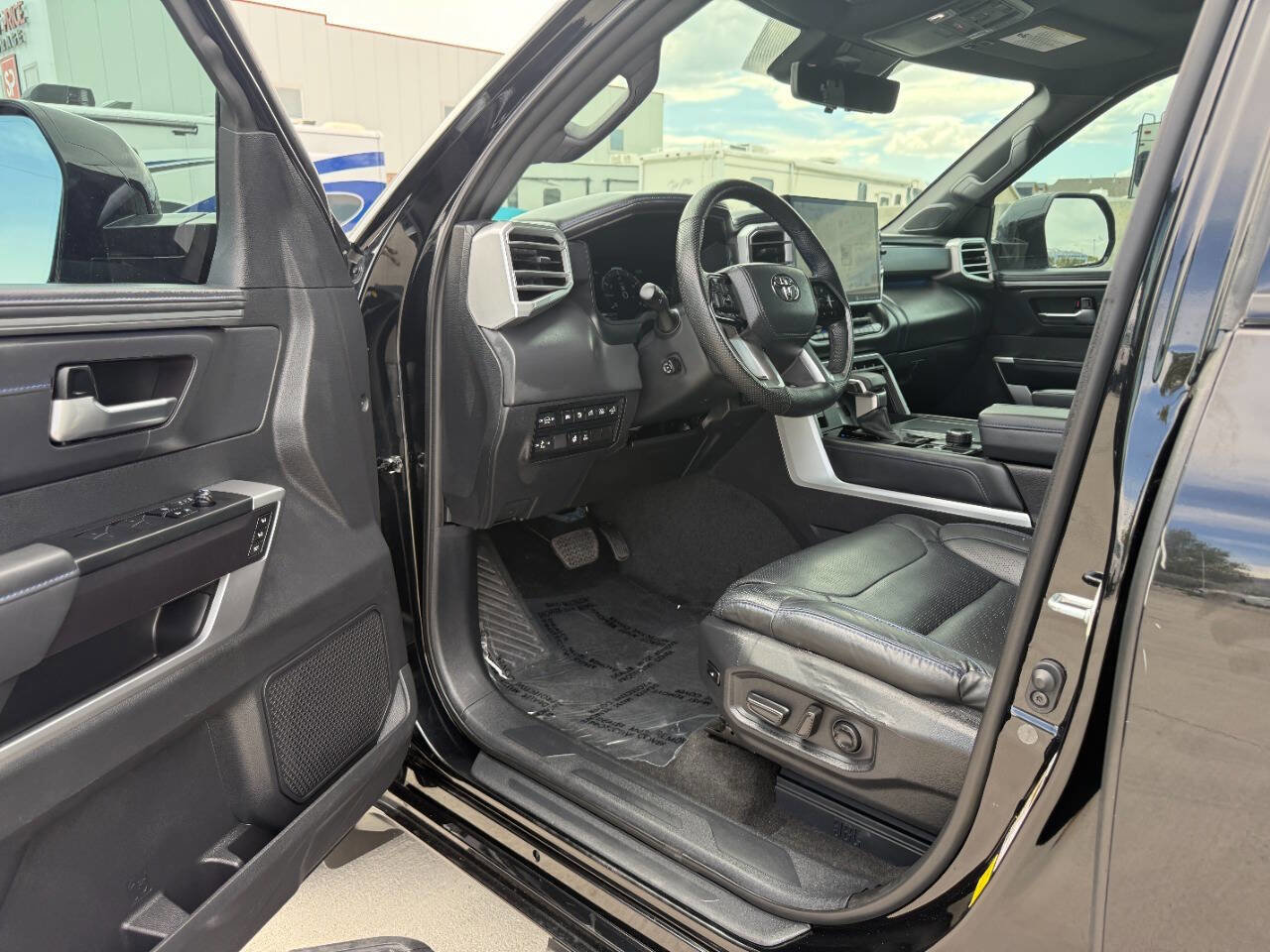 Used 2024 Toyota Sequoia Platinum AWD/4WD image 20