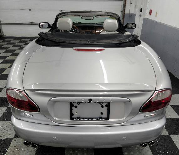 Used 2005 Jaguar XK8 Convertible RWD image 37