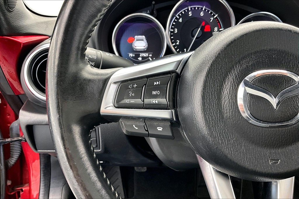Used 2021 MAZDA MX-5 Miata RF Grand Touring RWD image 16