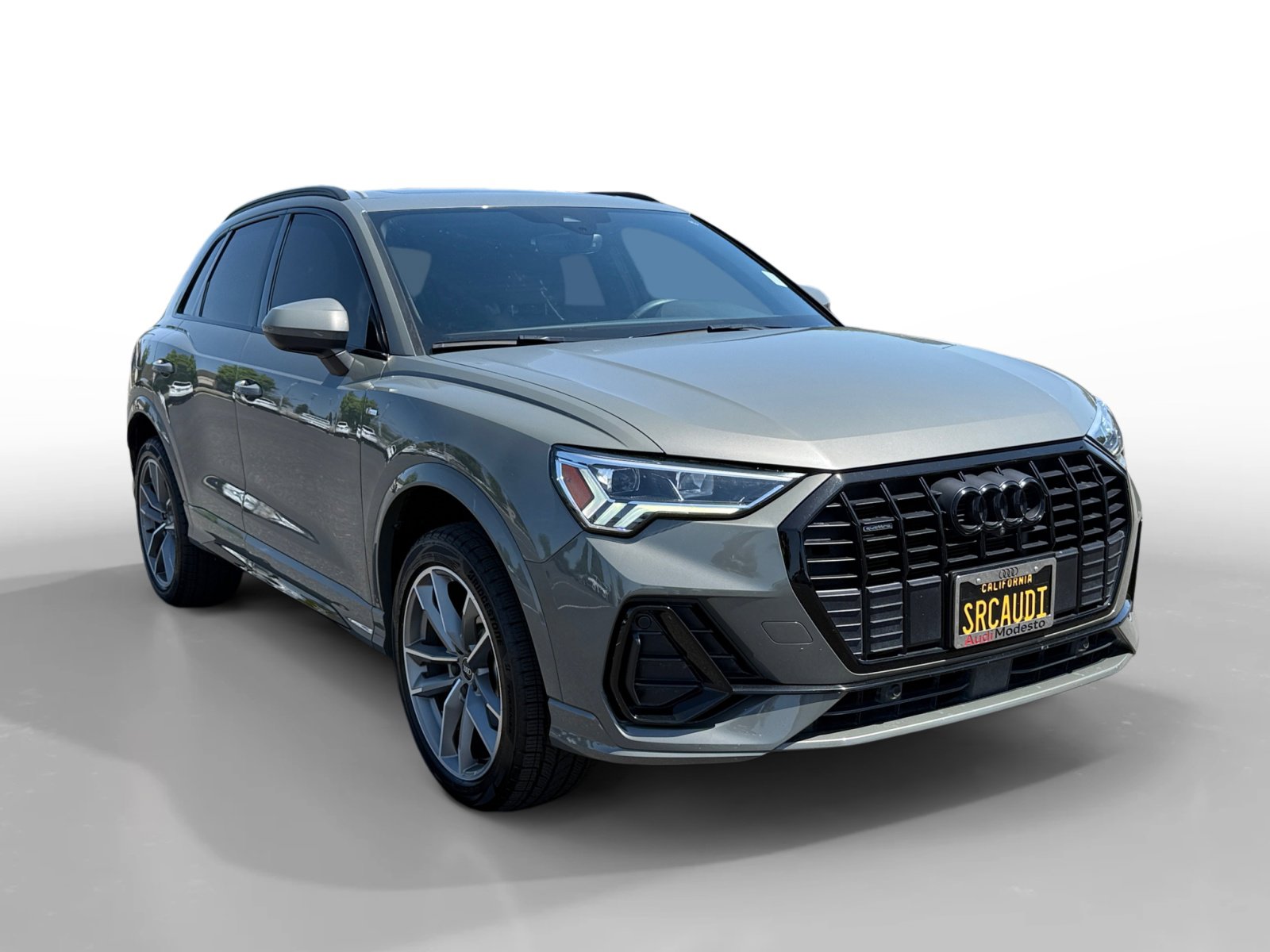 Used 2022 Audi Q3 2.0T Premium Plus w/ Premium Plus Package image 7