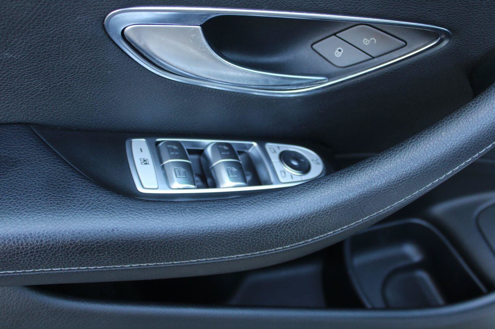 Used 2018 Mercedes-Benz E 300 image 47