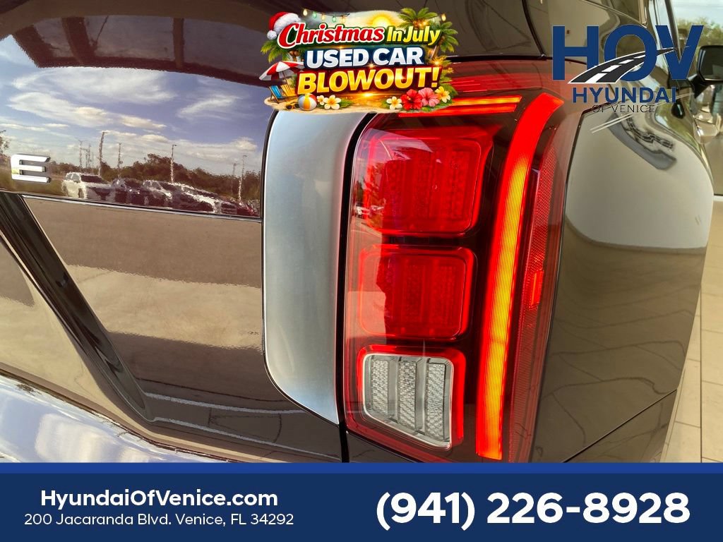 Used 2023 Hyundai Palisade Limited FWD image 8