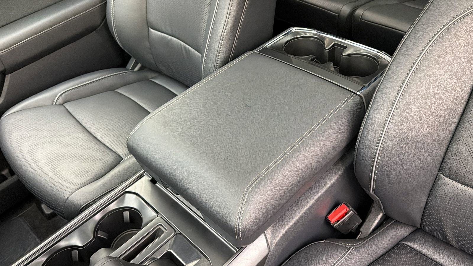 Used 2025 Ford F150 Lariat AWD/4WD image 25